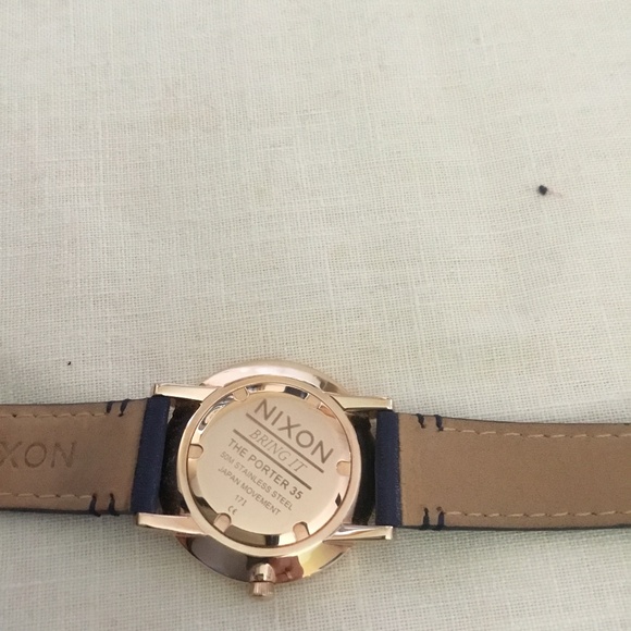 Nearly New Nixon Watch - Picture 4 of 6